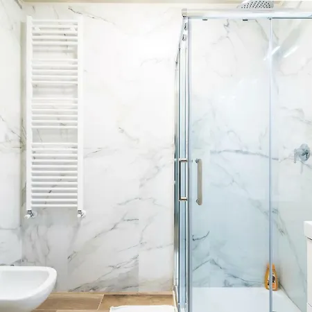 Menabrea Flat * Milano